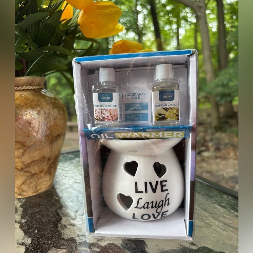Interiors By Design Gift Set Oil Warmer "Live Laugh Love" New